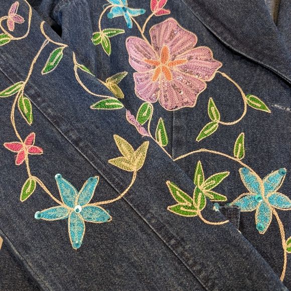 Vintage Embroidered Floral Dark Blue Jean Jacket - Picture 3 of 6